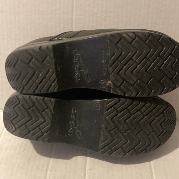 Dansko Black Leather Women Clogs Size 7 main image 4